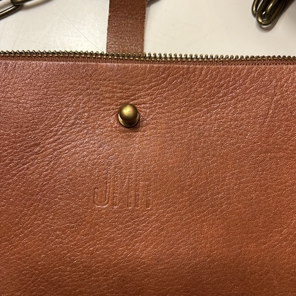 Madewell The Transport Accordion Crossbody in English Saddle Bag - Picture 4 of 9